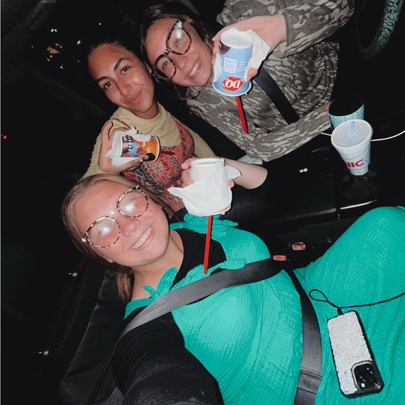 Meet your Posher, Annakate - Picture 5 of 6